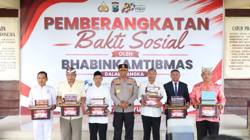 Kapolda Jatim Bagikan 2.055 Kitab Suci sebagai Wujud Toleransi dan Kepedulian